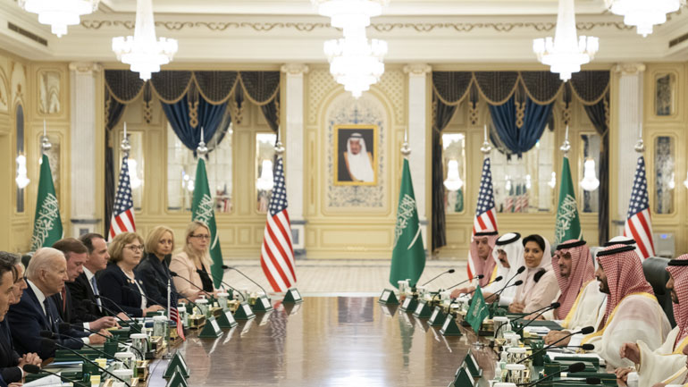 ΗΠΑ και Σαουδική Αραβία υπέγραψαν συμφωνίες για συνεργασία σε θέματα κυβερνοασφάλειας και τεχνολογίας