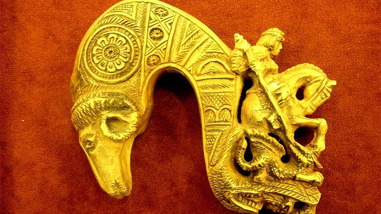 Mια συλλογή, 1.000 γκλίτσες από τη Δάφνη Βοΐου Κοζάνης έως το… Ντουμπάι