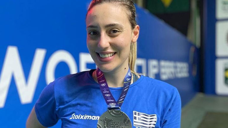 Δύσκολες στιγμές για την Άννα Κορακάκη – Δέχτηκε απειλητικό μήνυμα από φίλο του ανθρώπου που την παρακολουθούσε