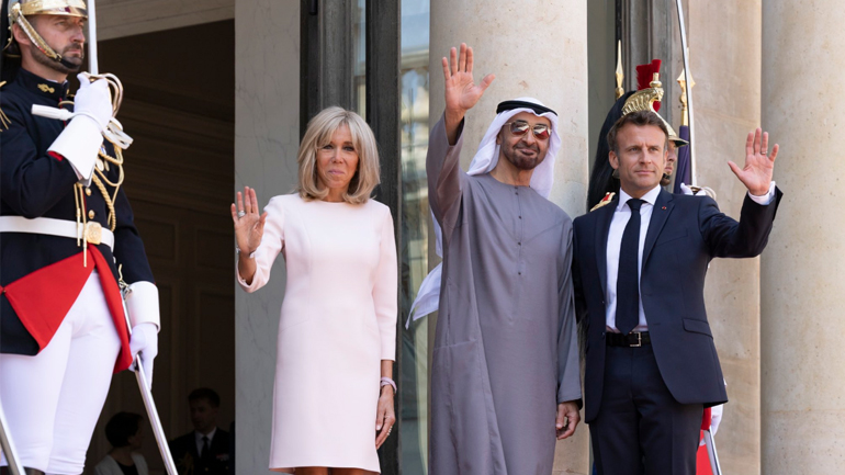 Ο Μακρόν υποδέχθηκε τον Σεΐχη Μοχάμεντ των ΗΑΕ στο Μέγαρο των Ηλυσίων