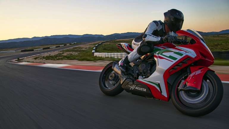 Με εμπειρία από το WSSP600.