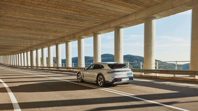 Έρχεται το πρώτο αμιγώς ηλεκτρικό SUV της Porsche.