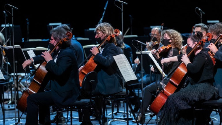 Pink Floyd: «Dark Side of the Moon – 50-Year Anniversary» στο Ξέφωτο του Πάρκου Σταύρος Νιάρχος