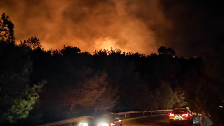 Μεγάλη πυρκαγιά στα Καρδάμυλα Χίου