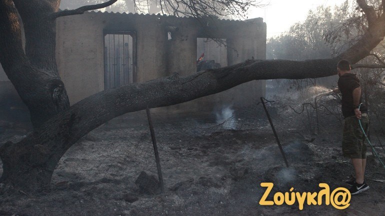 Bίντεο-ντοκουμέντο: Περίεργη έκρηξη στην Παλλήνη, την ώρα της πυρκαγιάς στην Πεντέλη