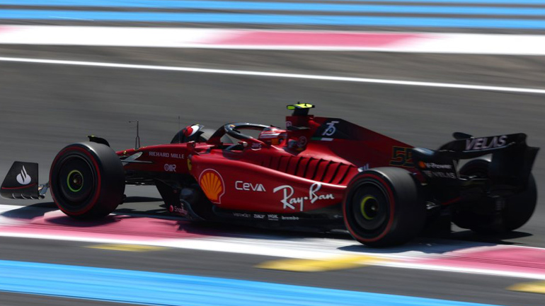 H Ferrari έκανε στα δύο πρώτα ελεύθερα δοκιμαστικά τους καλύτερους χρόνους