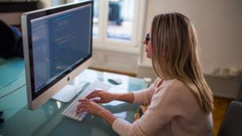 Επιστρεπτέα Προκαταβολή: Παράταση υποβολής ηλεκτρονικά των δικαιολογητικών έως 31 Αυγούστου