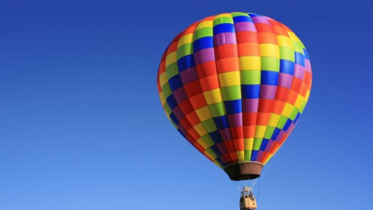 Κρήτη: Αερόστατο έπεσε στο Οροπέδιο Λασιθίου – Δύο τραυματίες