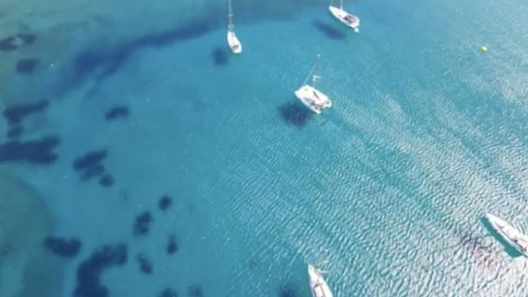 Ο επίγειος παράδεισος με τα κρυστάλλινα νερά