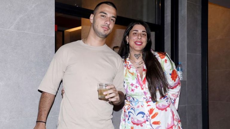 Super Κική: Η πρώτη δημόσια εμφάνιση με τον πατέρα του παιδιού της, Βίκτωρα