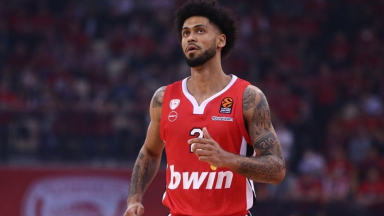 Στους Μάβερικς με two-way συμβόλαιο ο Ντόρσεϊ