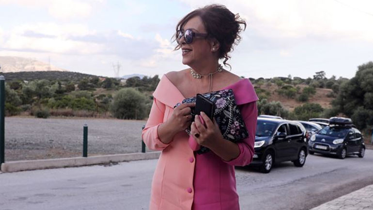 Ελένη Ράντου: Ποζάρει με μαγιό και χωρίς ίχνος μακιγιάζ στα 56 της χρόνια! Ελένη Ράντου: Ποζάρει με μαγιό και χωρίς ίχνος μακιγιάζ στα 56 της χρόνια!