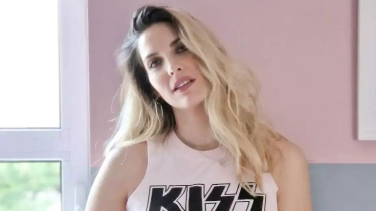 Μαντώ Γαστεράτου: Γεννά από μέρα σε μέρα – Η κόρη της κλωτσάει