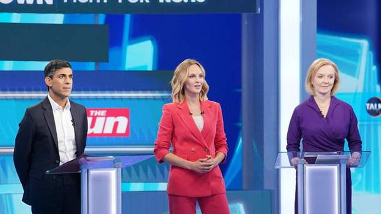 Διακόπηκε το ντιμπέιτ Σουνάκ – Τρας, καθώς λιποθύμησε η παρουσιάστρια