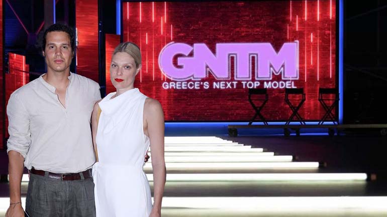 Ο Χρήστος Μπίρμπας ο νέος coach του GNTM – Από τις πασαρέλες του Αrmani στην αγκαλιά της Αναστασίας Περράκη