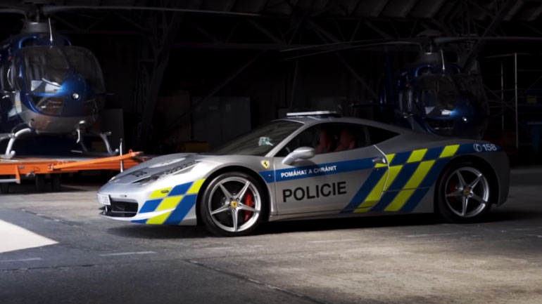 Αστυνομία κατέσχεσε μία Ferrari 458 Italia και την μετέτρεψε σε περιπολικό. Κανείς δεν ξεφεύγει πλέον
