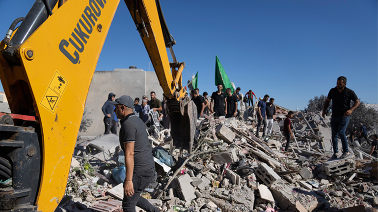 Ισραηλινές δυνάμεις κατεδάφισαν σπίτια Παλαιστίνιων που κατηγορούνται για τη δολοφονία φρουρού ασφαλείας