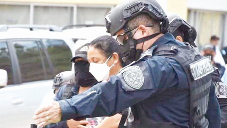 Ονδούρα: Εκδόθηκε στις ΗΠΑ φερόμενη ως επικεφαλής καρτέλ ναρκωτικών