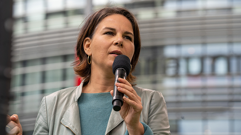 Αν. Μπέρμποκ: Η Ελλάδα είναι από τους πιο στενούς εταίρους μας στην Ευρώπη