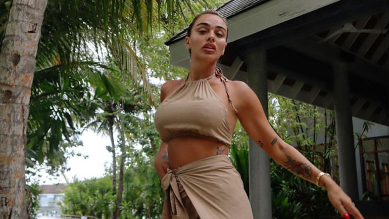 Κόνι Μεταξά: Η απάντησή της για το κόστος του ταξιδιού στις Μαλδίβες με τον Μάριο Καπότση