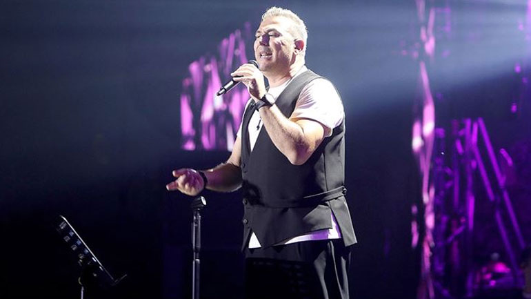 Αντώνης Ρέμος: Απόψε η συναυλία – υπερπαραγωγή στη Μύκονο με τον Mohamed Ramadan