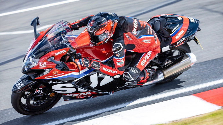 Στην πίστα η Yoshimura Suzuki Hayabusa