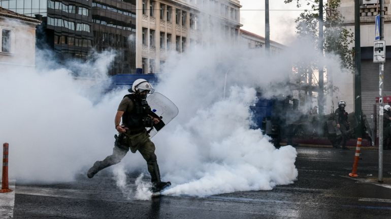 Ποινική δίωξη στους τέσσερις συλληφθέντες κατά την πορεία συμπαράστασης στον Μιχαηλίδη Ποινική δίωξη στους τέσσερις συλληφθέντες κατά την πορεία συμπαράστασης στον Μιχαηλίδη