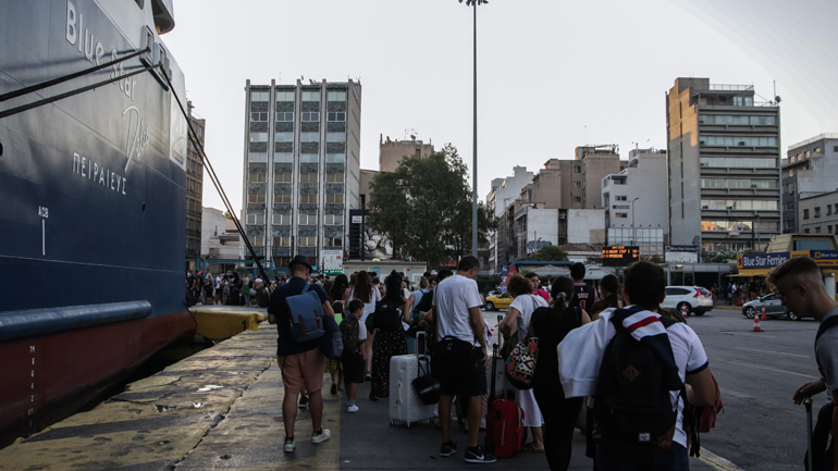 Ξεκίνησε η μεγάλη έξοδος των αδειούχων
