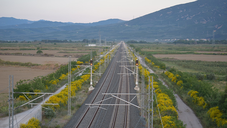 ΕΡΓΟΣΕ: Προχωρά η επέκταση του Προαστιακού σε Ραφήνα και Λαύριο