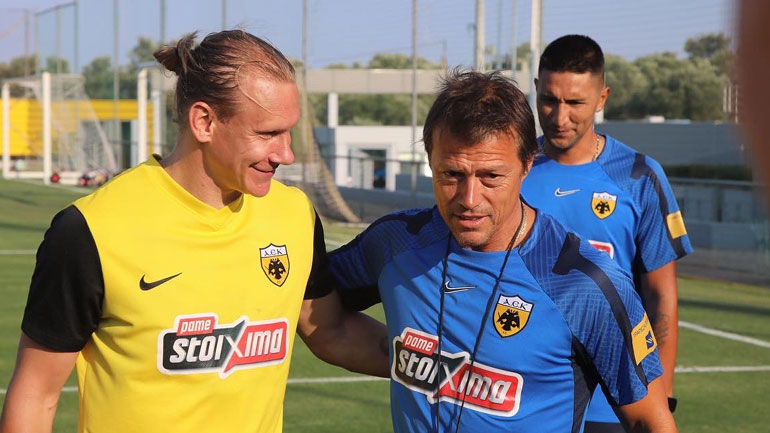 ΑΕΚ: Πρώτη προπόνηση για τον Βίντα στα Σπάτα