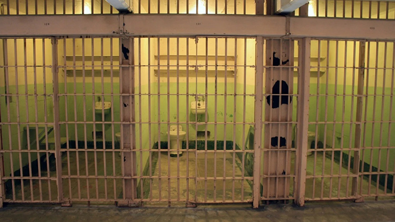 Επιστολή κρατούμενου προς τους υπουργούς Προστασίας του Πολίτη και Παιδείας