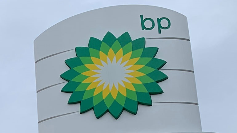 Ο ενεργειακός κολοσσός BP τριπλασίασε τα κέρδη του στο δεύτερο τρίμηνο