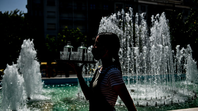 Υποχρεωτική η προσθήκη στην κλαδική Συλλογική Σύμβαση Εργασίας Επισιτισμού