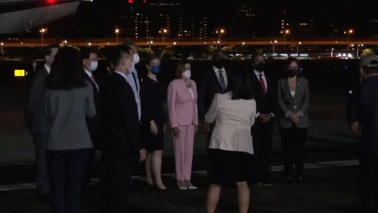 Οργισμένη η Κίνα: «Όσοι παίζουν με τη φωτιά θα χαθούν από αυτήν»