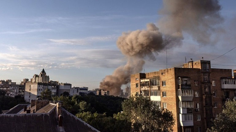 Ουκρανία: Πυραυλικά πλήγματα της Ρωσίας κοντά στα σύνορα με την Πολωνία