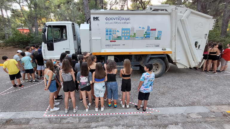 Κίνδυνος-θάνατος τα τυφλά σημεία των μεγάλων οχημάτων– Η νέα καμπάνια του StAr Ίδρυμα Άρη Σταθάκη 