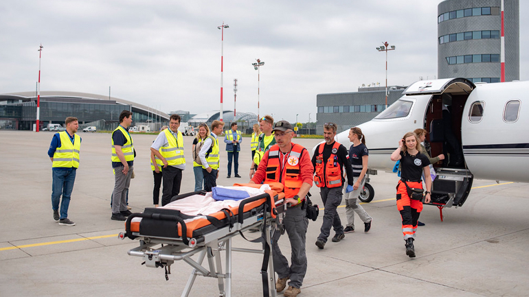 Χίλιοι ασθενείς και τραυματίες από την Ουκρανία έχουν μεταφερθεί σε νοσοκομεία 18 χωρών στην Ευρώπη