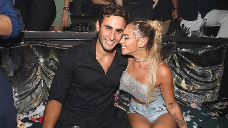 Κόνι Μεταξά – Μάριος Καπότσης: Νέα στιγμιότυπα από το ταξίδι του μέλιτος στο Μαϊάμι