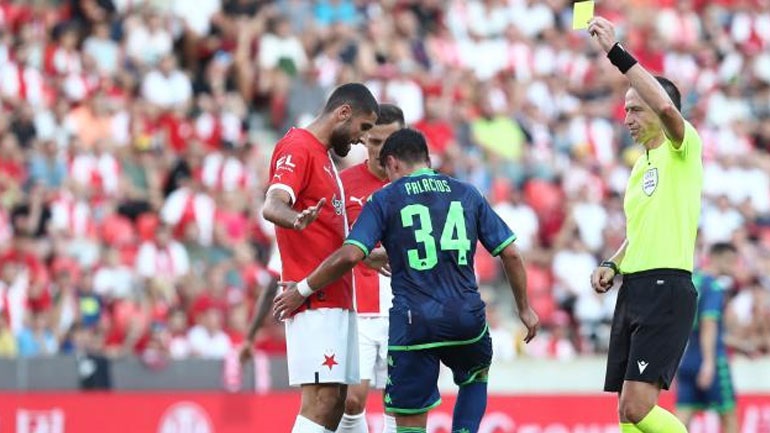 Παναθηναϊκός: Διαμαρτυρία στην UEFA για τη διαιτησία του Ρούντι Μπουκέ στο πρώτο ματς με τη Σλάβια