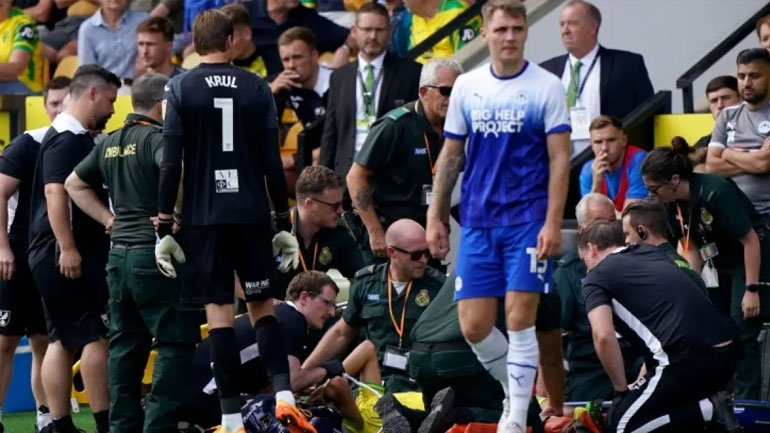 Σοβαρός τραυματισμός στον αστράγαλο για τον Γιαννούλη, αποχώρησε από το γήπεδο με φορείο και μάσκα οξυγόνου