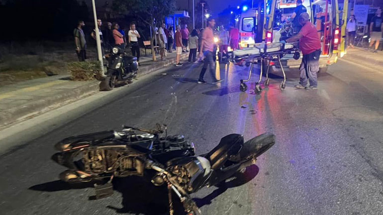 Ρόδος: Τροχαίο με τρεις τραυματίες – Μηχανή παρέσυρε πεζούς