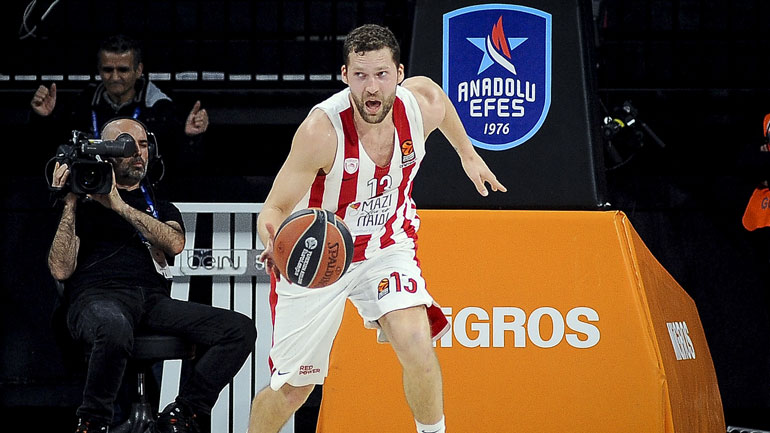 Μπάσκετ: Σε επαφές με τον Στρέλνιεκς η ΑΕΚ