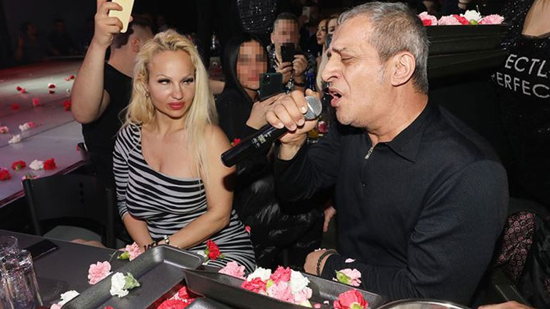 Θέμης Αδαμαντίδης: Η βραδινή έξοδος με τη Βαρβάρα Κίρκη – Της τραγούδησε… «Στην καρδιά» (βίντεο)