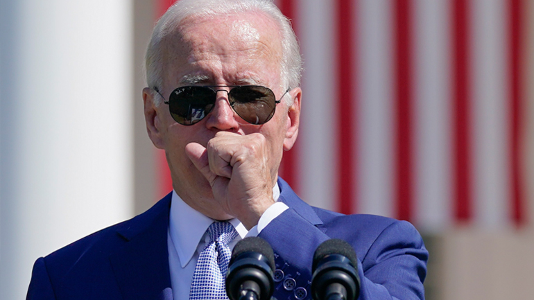 Ο Τζο Μπάιντεν διαγνώστηκε αρνητικός στην Covid-19 αλλά ο βήχας επιμένει