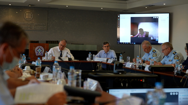 Αυστηροί έλεγχοι από την ΕΛΑΣ για την βία στα γήπεδα – Ευρεία σύσκεψη στο υπουργείο ενόψει Super League