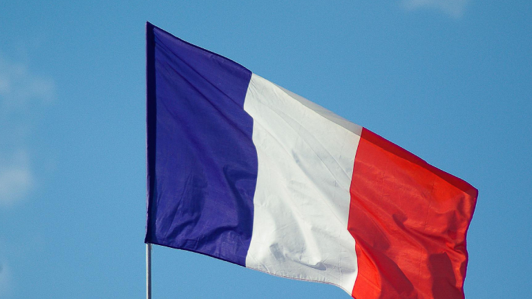 Γαλλία: Άνδρας που κρατούσε μαχαίρι σκοτώθηκε στο αεροδρόμιο Ρουασί από αστυνομικά πυρά