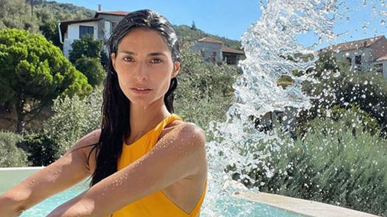 Η Ηλιάνα Παπαγεωργίου σαν άλλη Pamela Anderson στο τρέιλερ του Love Island