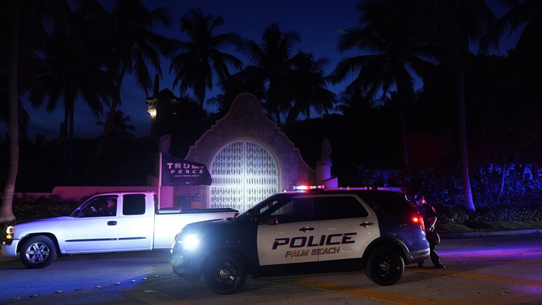 Το FBI έψαχνε έγγραφα που σχετίζονται με τα πυρηνικά όπλα στην κατοικία του Τραμπ