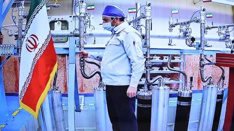 Ιράν: Η Τεχεράνη θα απαντήσει μέχρι τα μεσάνυχτα για το πυρηνικό πρόγραμμα