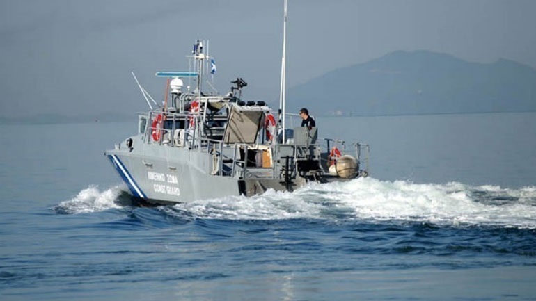 Χαλκιδική: Ακυβερνησία ιστιοφόρου με Βουλγαρική σημαία